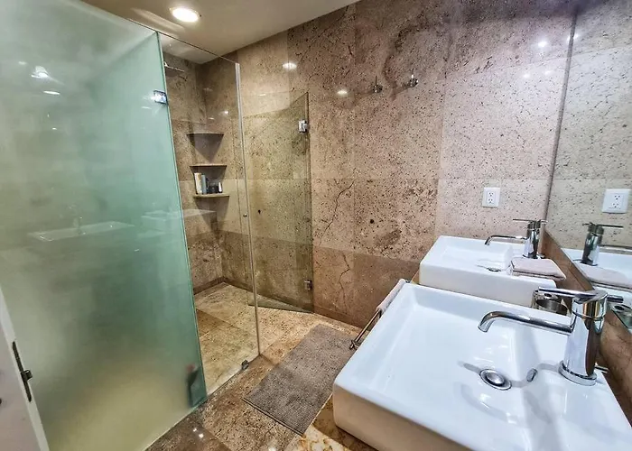 Departamento Lujoso Bahia Principe Apartment